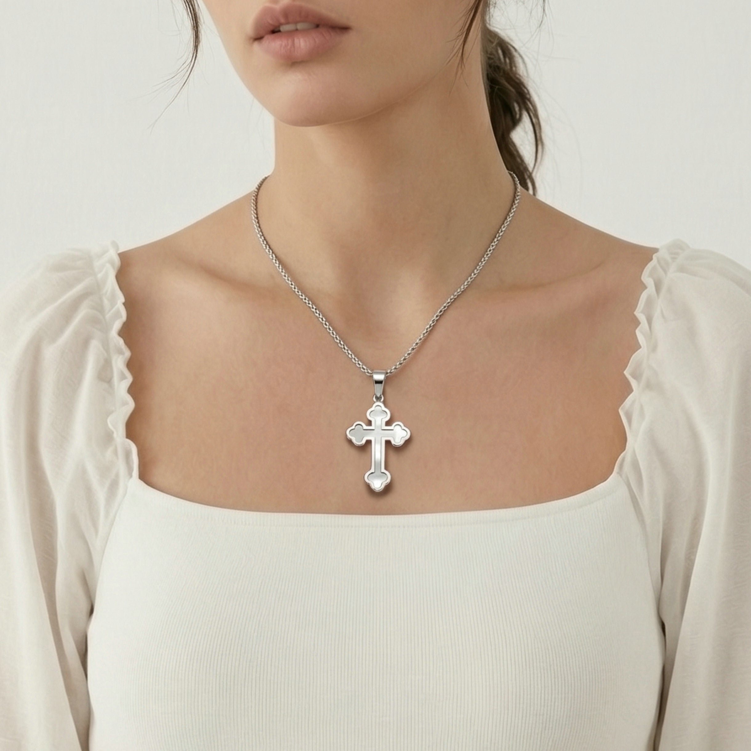 Grace Bloom™ Cross Necklace – Golden Grace