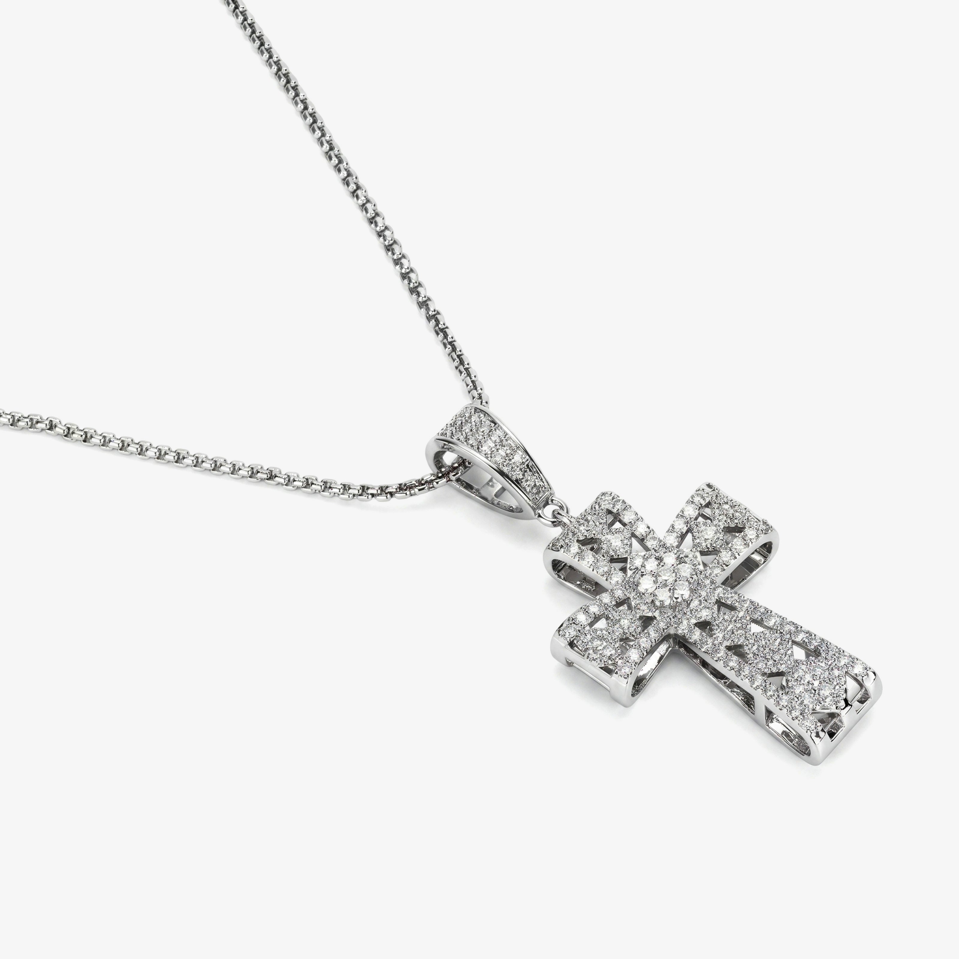 Majestic Faith Cross Necklace – Silver Majesty