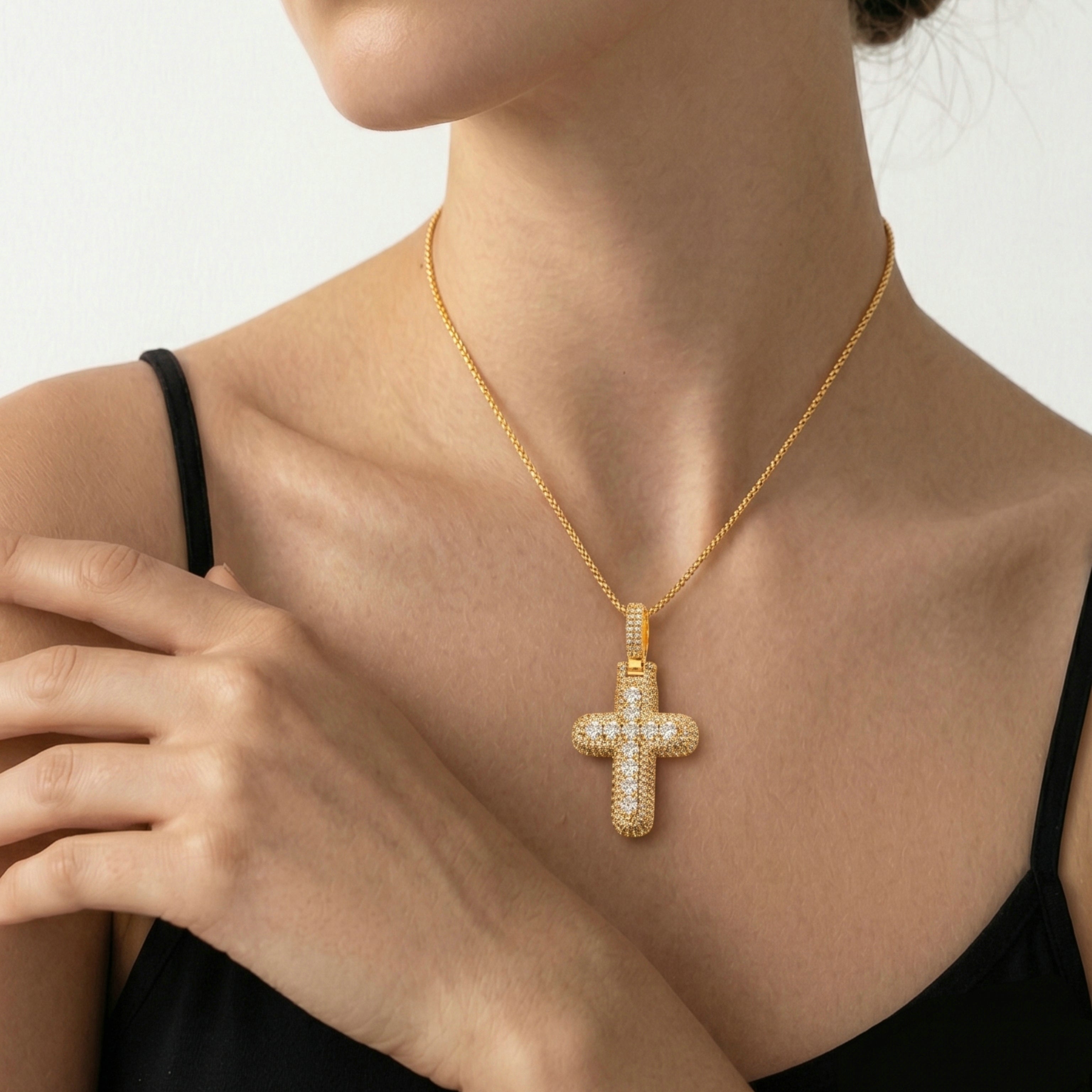 Regal Halo Cross - Gold